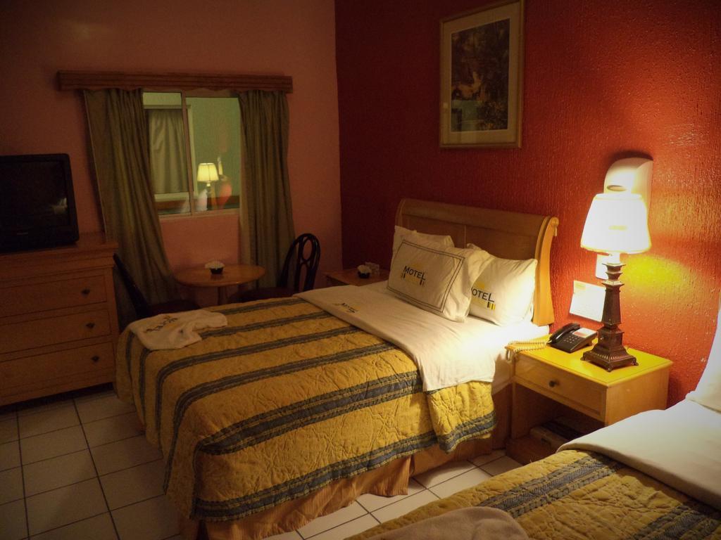 Hotel Diaz Tijuana Pokój zdjęcie