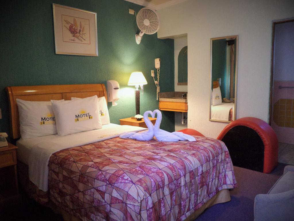 Hotel Diaz Tijuana Pokój zdjęcie