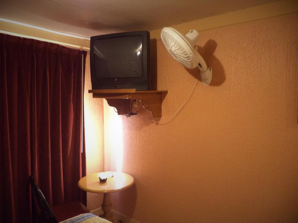 Hotel Diaz Tijuana Pokój zdjęcie