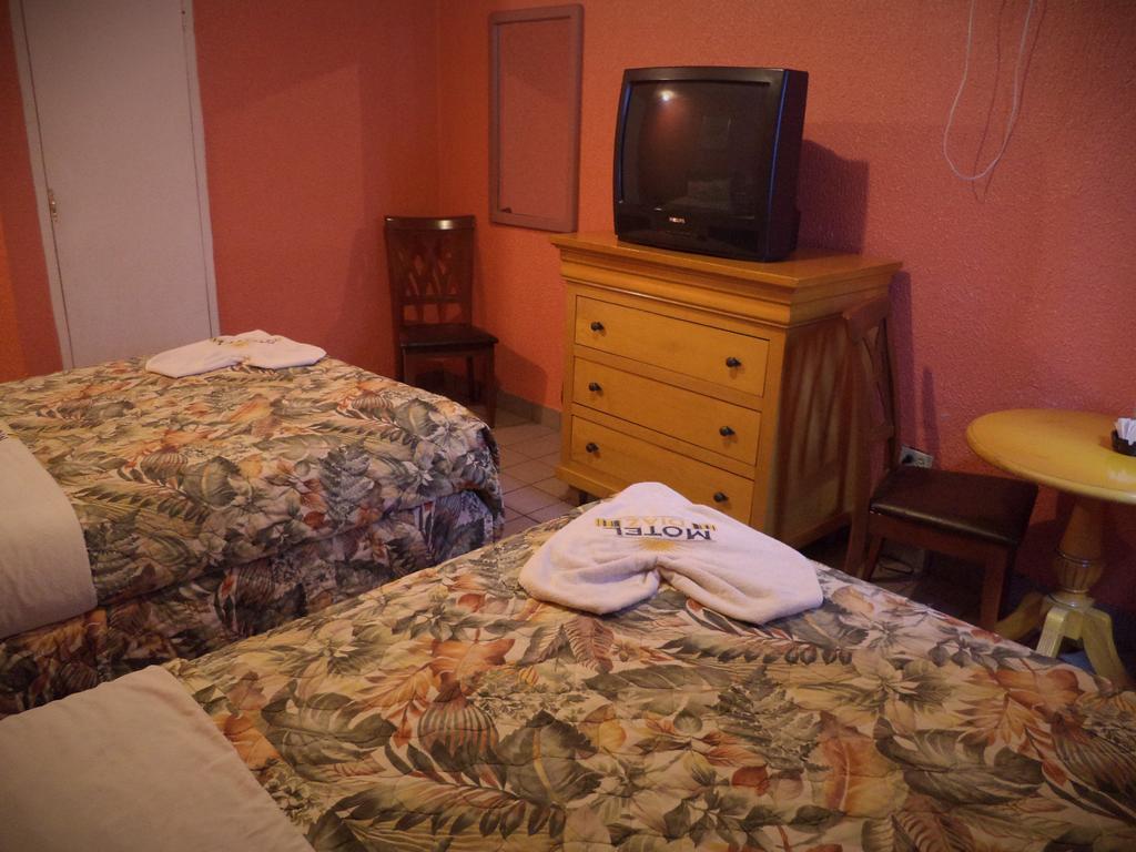 Hotel Diaz Tijuana Pokój zdjęcie
