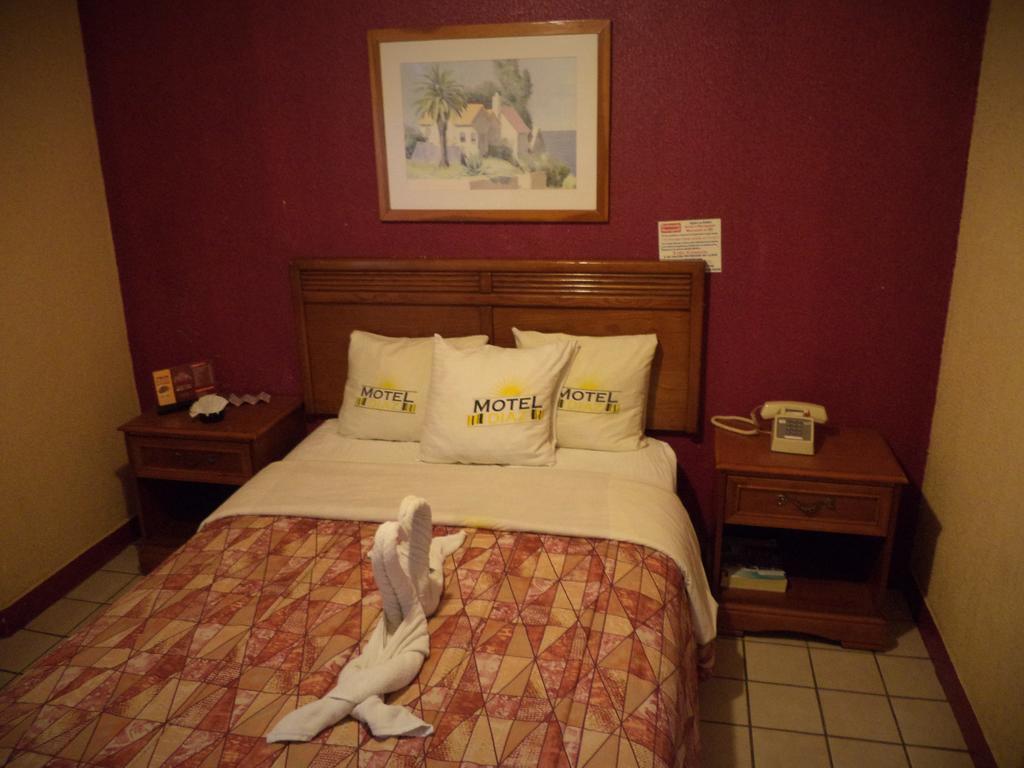 Hotel Diaz Tijuana Zewnętrze zdjęcie