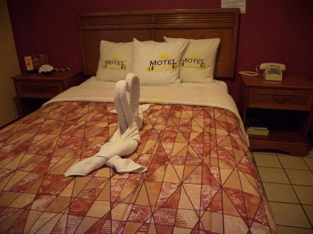 Hotel Diaz Tijuana Zewnętrze zdjęcie