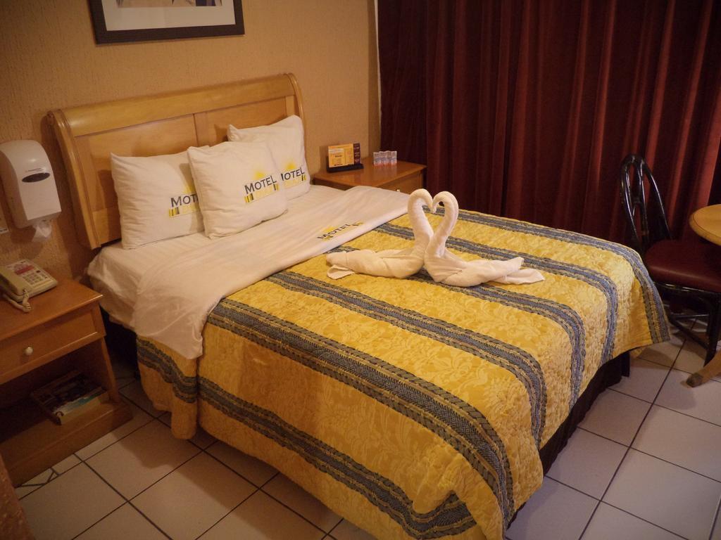 Hotel Diaz Tijuana Zewnętrze zdjęcie
